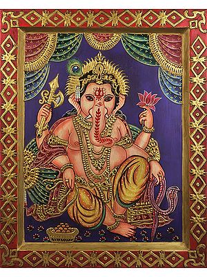 Four Armed Seated Ganesha