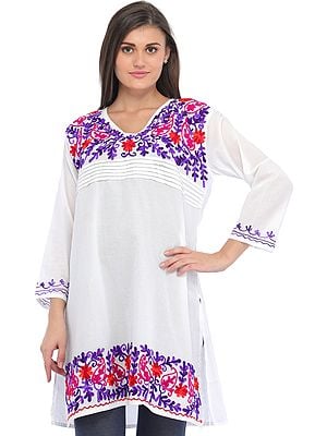 Bright-White Kurti with Wool-Embroidery