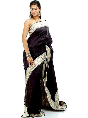 Black Valkalam Sari with Floral Weave on Border and Pallu
