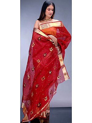 Bridal Chanderi Sari with Bootis and Golden Thread Work