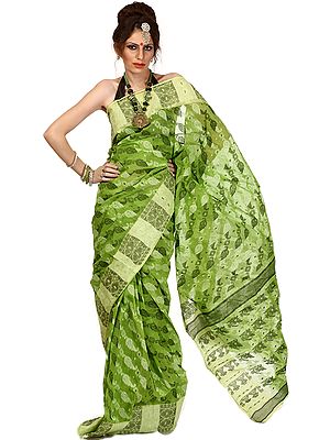 Green Handwoven Dhakai Sari from Kolkata with Hand-woven Paisleys