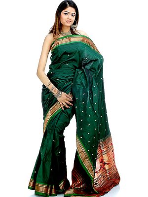 Handwoven Deep Green Paithani Sari with Zari Pallu