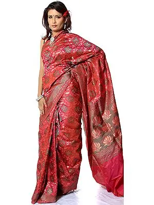 Chrysanthemum-Red Floral Jamdani Sari Hand-woven in Banaras