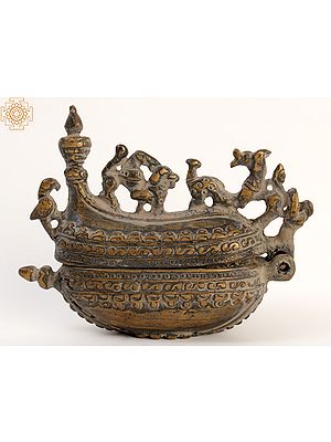 4" Small Ship Shape Sindoor Dani in Brass
