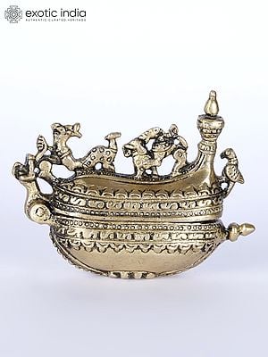 4" Small Ship Shape Sindoor Dani in Brass