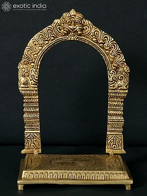 7'' Brass Throne with Kirtimukha Prabhavali