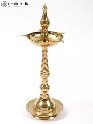 Kerala Vilakku Pooja Oil Lamp (Multiple Sizes)