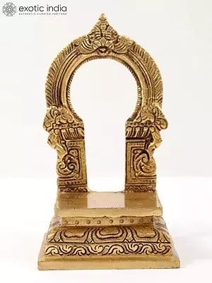 7" Brass Throne with Kirtimukha Prabhavali