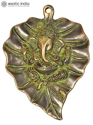 8" Pipal Leaf with Central Ganesha Motif Wall-hanging Brass Statue | Handmade | Made in India