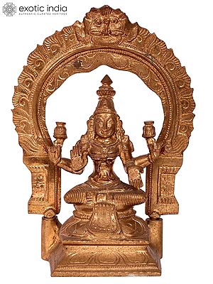 10'' Goddess Lakshmi Bronze Statue | Madhuchista Vidhana (Lost-Wax) | Panchaloha Bronze from Swamimalai