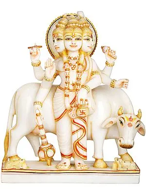 Trimukhi And Shashabhujadhari Lord Dattatreya
