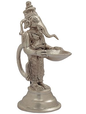 5" Auspicious Ganesha Lamp in Brass | Handmade | Made in India