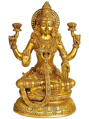 Goddess Lakshmi in Ashirwad Mudra