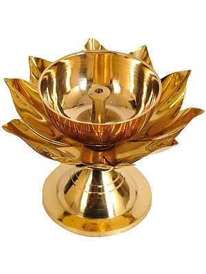 Lotus Wick Lamp