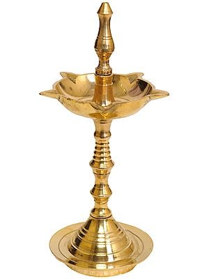 Five Wick Lamp with  Stand (Kerala Fancy Lamp)