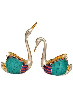 Pair of Swans Figurines | Decorative Bird Statues