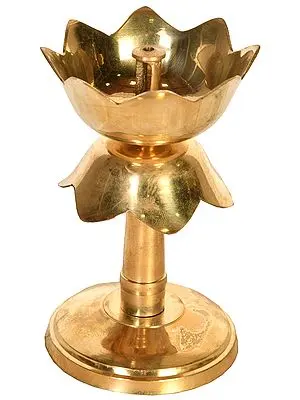 Lotus Wick Lamp