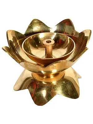 Lotus Wick Lamp