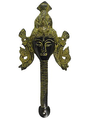 Tara Door-handle, The Elaborate Crown Framing Her Face