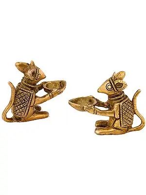 Ganesha's Mouse Sitting Oil Lamp Brass Diya Holding