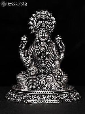 Small Fine Quality Goddess Dhana Lakshmi Brass Statue