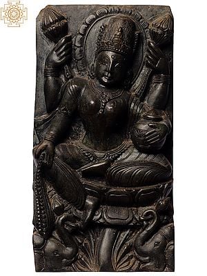 8" Goddess Lakshmi In Green Stone