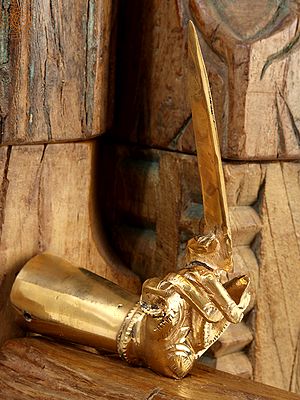 7" Hindu Goddess Hand-Holding Sword