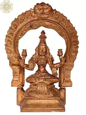 10'' Goddess Lakshmi Bronze Statue | Madhuchista Vidhana (Lost-Wax) | Panchaloha Bronze from Swamimalai