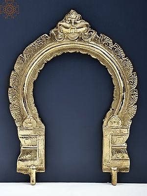 9" Handmade Kirtimukha Prabhavali in Brass