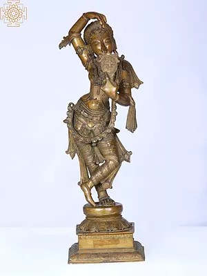 18" Mirror Lady Putting Sindoor | Handmade | Madhuchista Vidhana (Lost-Wax) | Panchaloha Bronze from Swamimalai