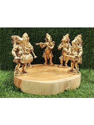 12" Wooden Circular Shape Pedestal
