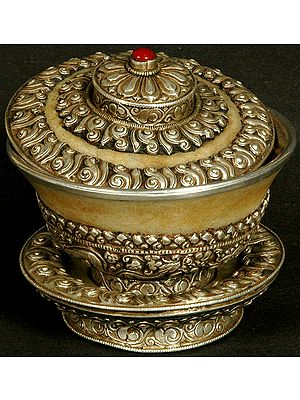 Ritual Bowl with Lid and Plate