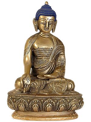 Buddha in Varada Mudra