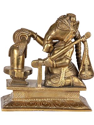Lord Ganesha Worshipping Shiva Linga