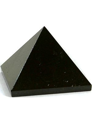 Vastu Pyramid (Carved in Black Onyx)