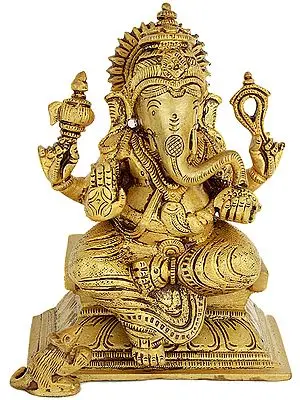 Four Armed Seated Ganesha