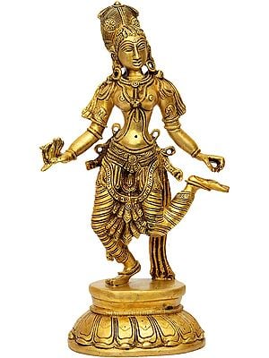 13" Lady Picking Thorn from Her Feet In Brass | Handmade | Made In India