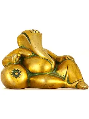 Relaxing Ganesha