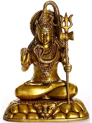 Lord Shiva in Ashirvaad Mudra