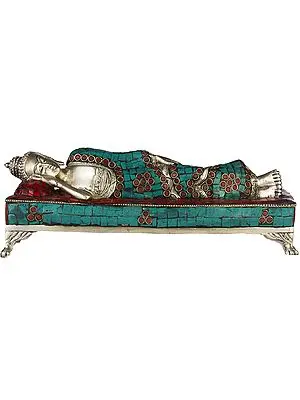 Mahaparinirvana Buddha in Silver Hue