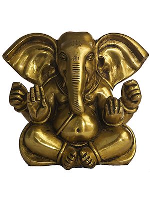 Tryakshara Ganapati in Delightful Disposition