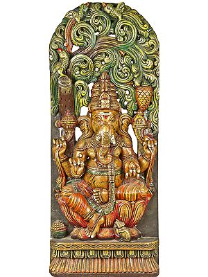 Four Armed Kamalasana Ganesha with Vegetative Aureole