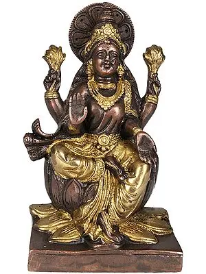 7" Goddess Lakshmi In Brass | Handmade | Made In India