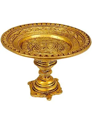 Tortoise Pedestal