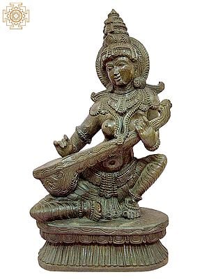 The Shyama-varna Vagdevi popularly known as Saraswati