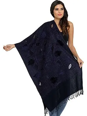 Astral-Aura Stole from Amritsar with Velvet Autumn Leaves and Aari-Embroidery