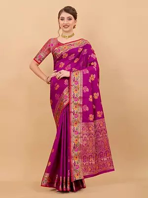 Floral Motifs All Over Soft Silk Beautiful Saree With Contrast Pallu For Casual Occasion