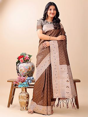 Geometric Pattern All Over Attractive Lichi Silk Saree With Rich Tassels Pallu