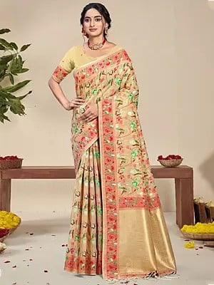 Floral Printed Beautiful Silk Saree With Blouse And Tassels Pallu