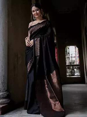 Banarasi Soft Lichi Silk Saree Featuring Rich Pallu And Detailed Jacquard Weaving Ideal For Grand Celebrations